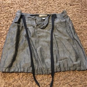 Ann Taylor Loft lightweight denim skirt sz 4